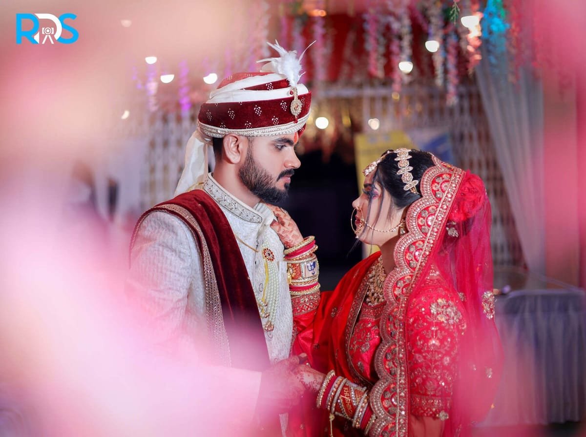 Wedding ceremony captured in candid style
